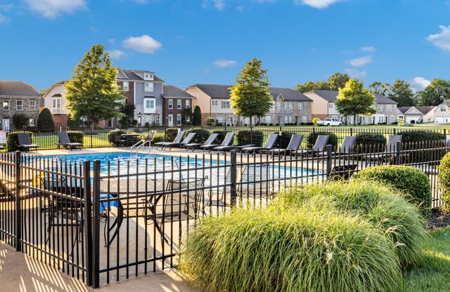 295 TURNBERRY CIRCLE, Clarksville, TN 37043