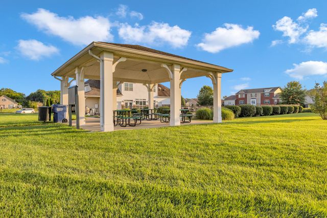 295 TURNBERRY CIRCLE, Clarksville, TN 37043