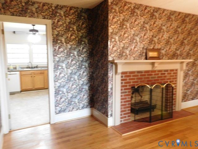 838 CRYmes Rd, Keysville, VA 23947