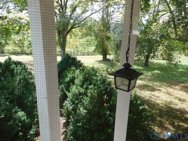 838 CRYmes Rd, Keysville, VA 23947