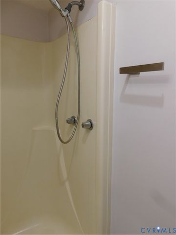 838 CRYmes Rd, Keysville, VA 23947