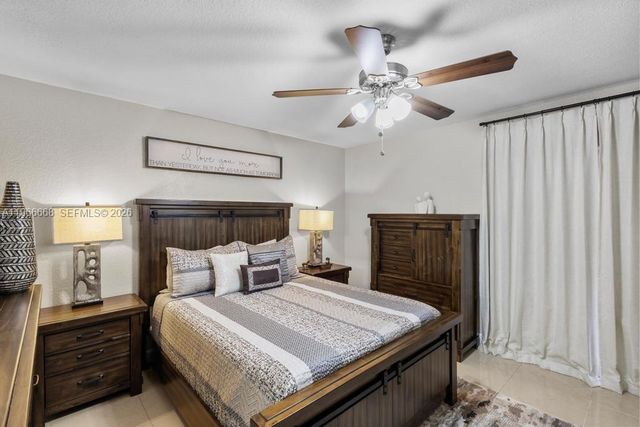 10951 W Okeechobee Rd 101, Hialeah Gardens, FL 33018