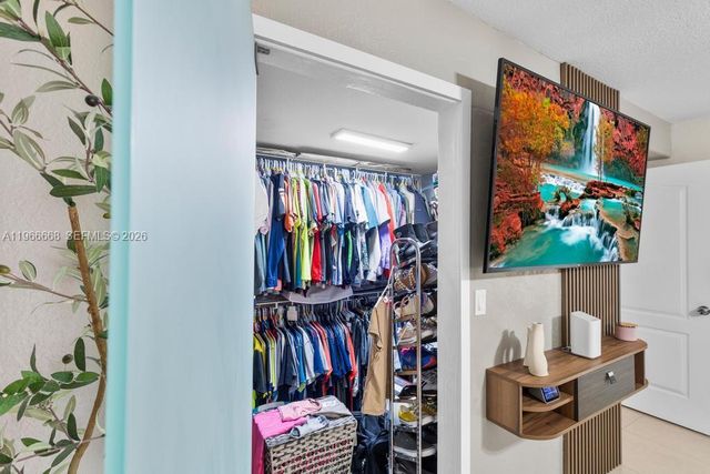 10951 W Okeechobee Rd 101, Hialeah Gardens, FL 33018