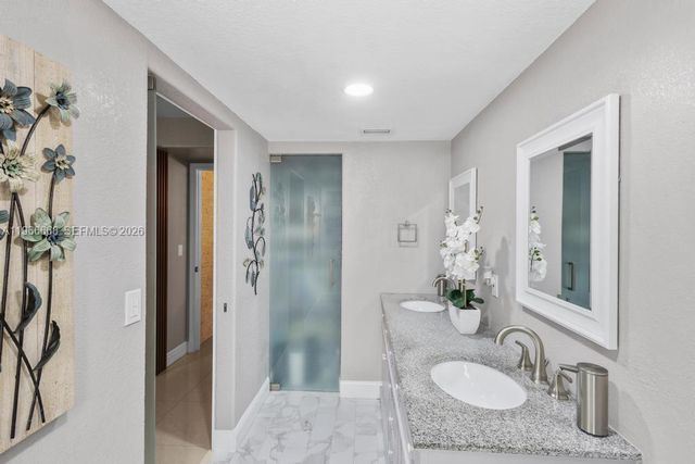 10951 W Okeechobee Rd 101, Hialeah Gardens, FL 33018