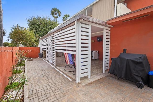 10951 W Okeechobee Rd 101, Hialeah Gardens, FL 33018