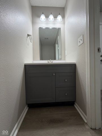 4249 Village Bend Drive, Indianapolis, IN 46254