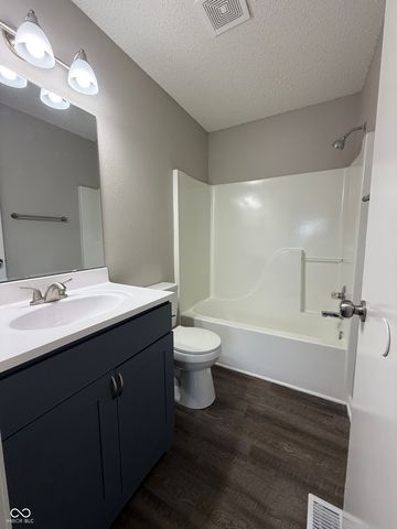 4249 Village Bend Drive, Indianapolis, IN 46254