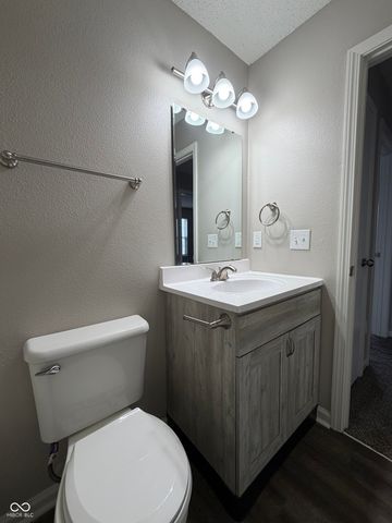 4249 Village Bend Drive, Indianapolis, IN 46254