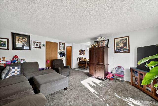 410 10th Street, Lynden, WA 98264