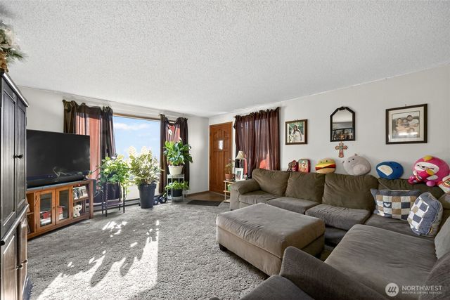 410 10th Street, Lynden, WA 98264