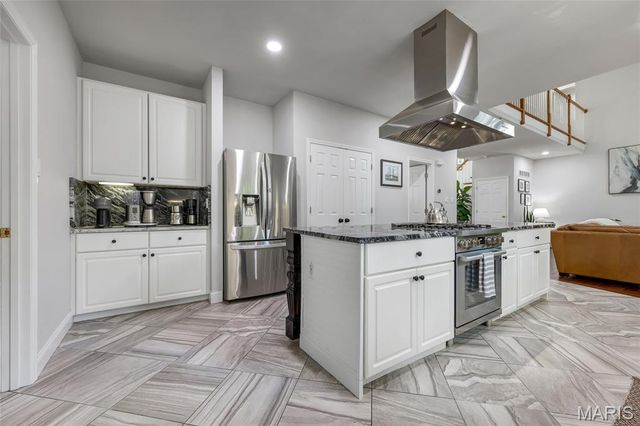 724 Oaksdale Summit Court, Wildwood, MO 63011