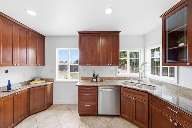 26337 Regal Avenue, Hayward, CA 94544