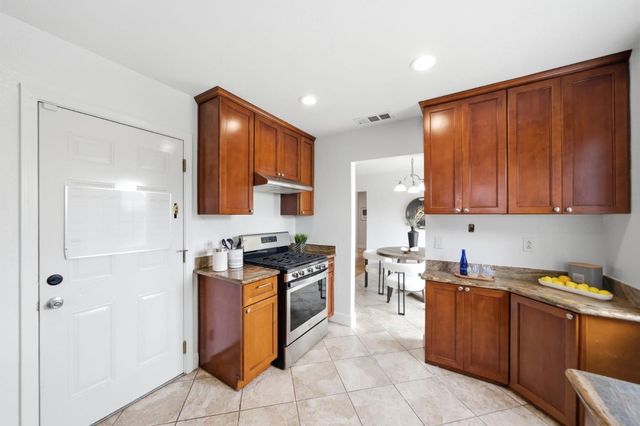 26337 Regal Avenue, Hayward, CA 94544