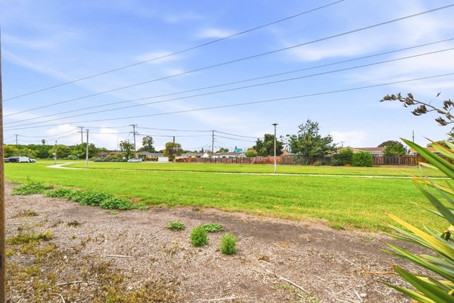 26337 Regal Avenue, Hayward, CA 94544