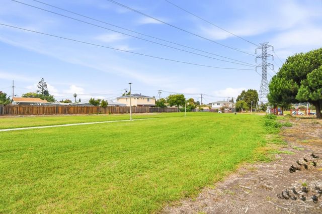 26337 Regal Avenue, Hayward, CA 94544