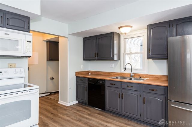 1908 Wilmington Pike, Dayton, OH 45420