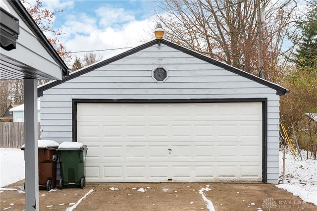 1908 Wilmington Pike, Dayton, OH 45420