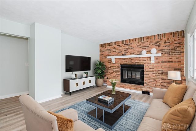 1908 Wilmington Pike, Dayton, OH 45420