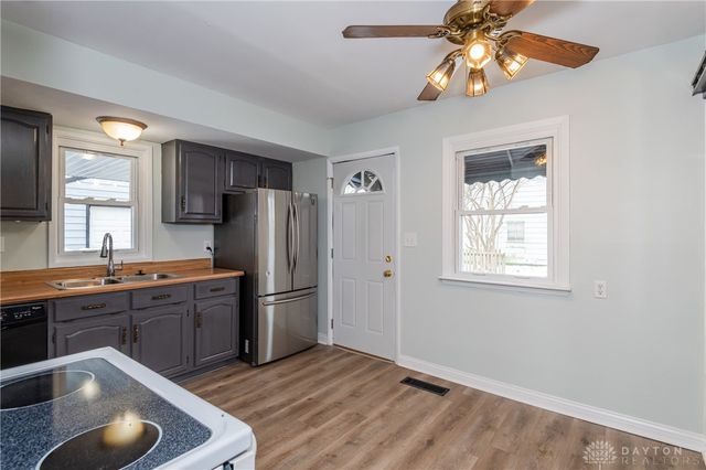 1908 Wilmington Pike, Dayton, OH 45420