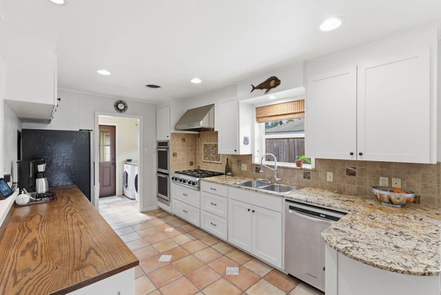 1351 Lehman Street, Houston, TX 77018