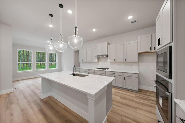 13660 Armstrong Street, Conroe, TX 77303