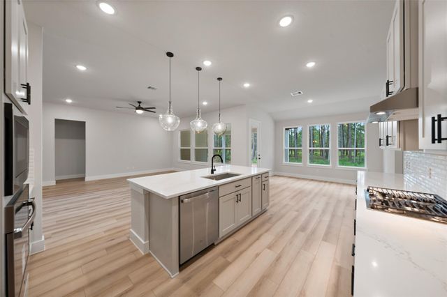 13660 Armstrong Street, Conroe, TX 77303