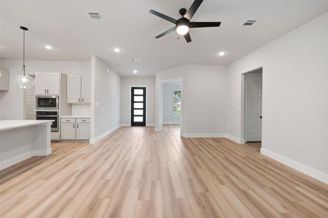 13660 Armstrong Street, Conroe, TX 77303
