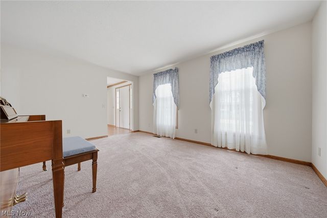 2200 Rohrer Street NW, North Canton, OH 44720