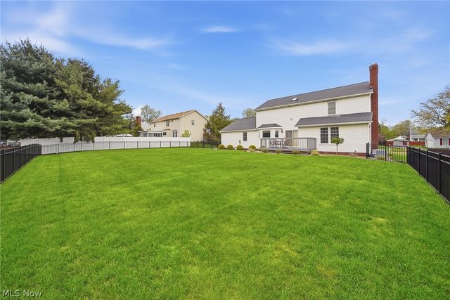 2200 Rohrer Street NW, North Canton, OH 44720