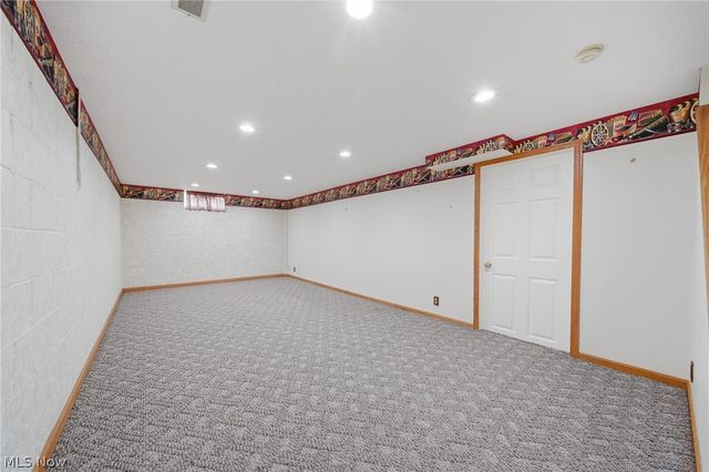 2200 Rohrer Street NW, North Canton, OH 44720