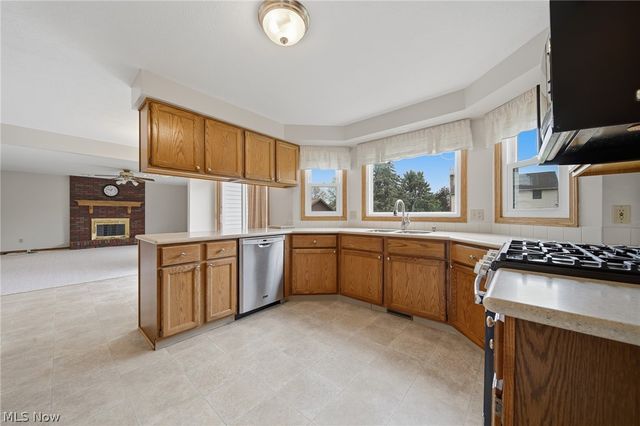 2200 Rohrer Street NW, North Canton, OH 44720