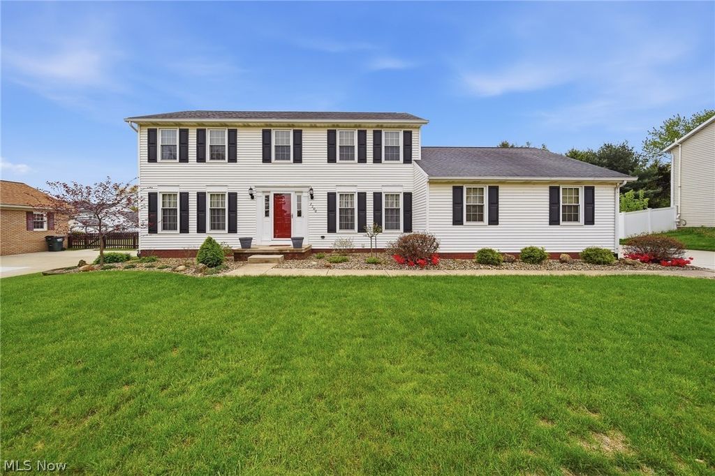 2200 Rohrer Street NW, North Canton, OH 44720