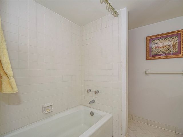 1001 Bay Road 205, Vero Beach, FL 32963