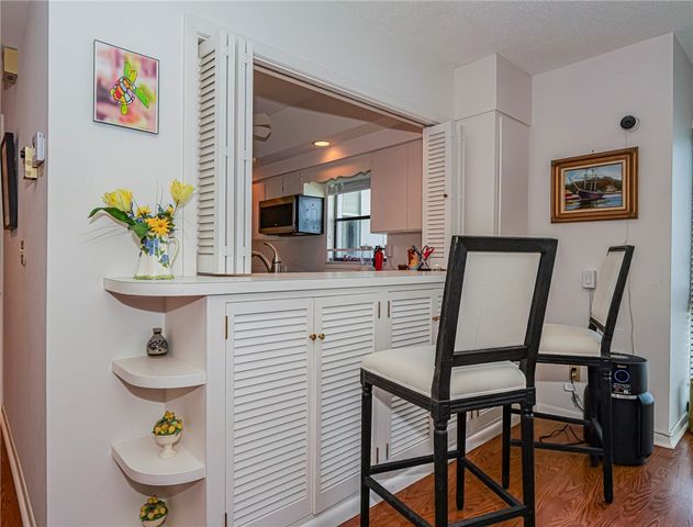 1001 Bay Road 205, Vero Beach, FL 32963