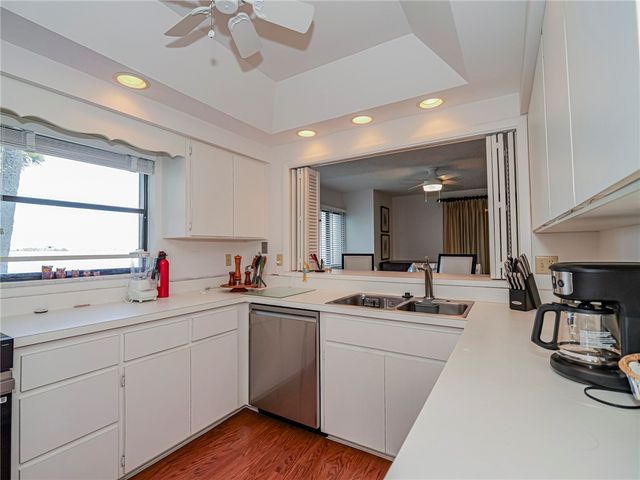 1001 Bay Road 205, Vero Beach, FL 32963