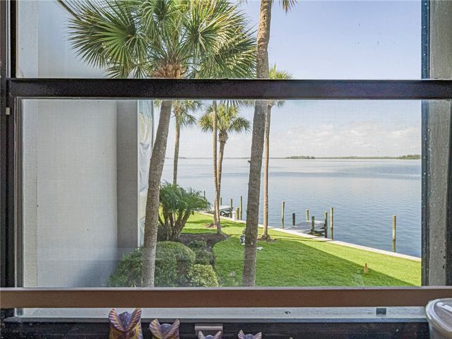 1001 Bay Road 205, Vero Beach, FL 32963