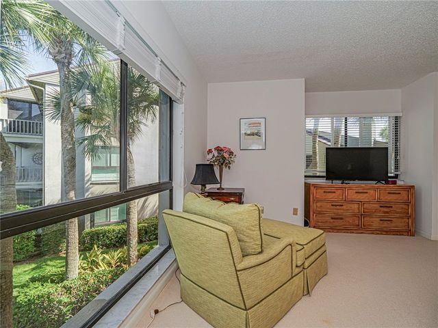 1001 Bay Road 205, Vero Beach, FL 32963