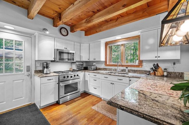 94 Old Lee Road, Newfields, NH 03856
