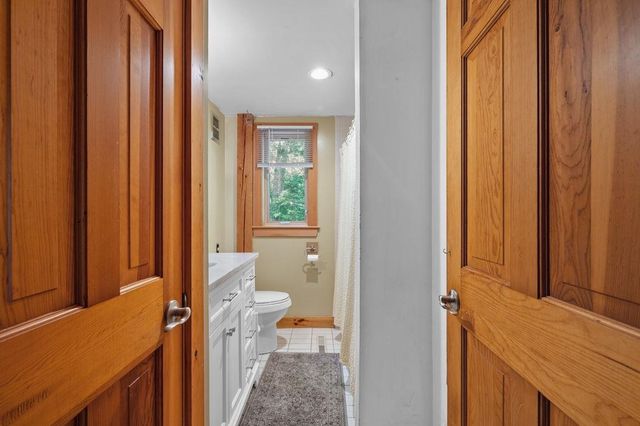 94 Old Lee Road, Newfields, NH 03856