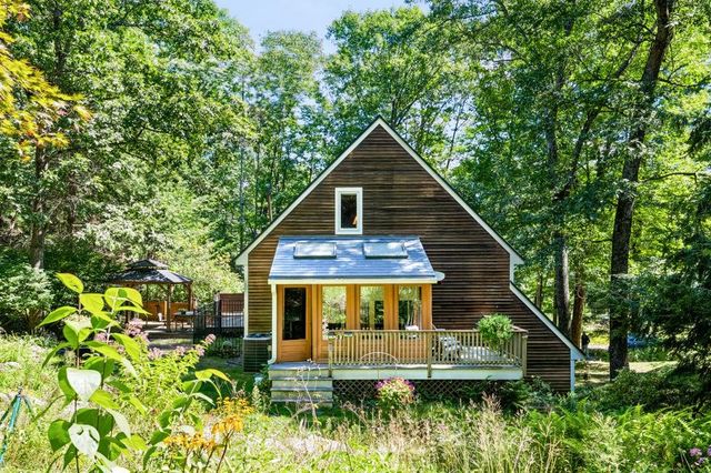 94 Old Lee Road, Newfields, NH 03856