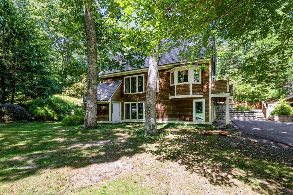94 Old Lee Road, Newfields, NH 03856