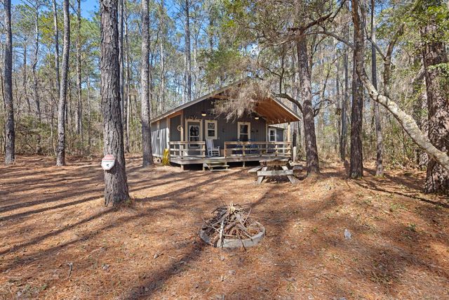 9168 Old Georgetown Road, Mcclellanville, SC 29458