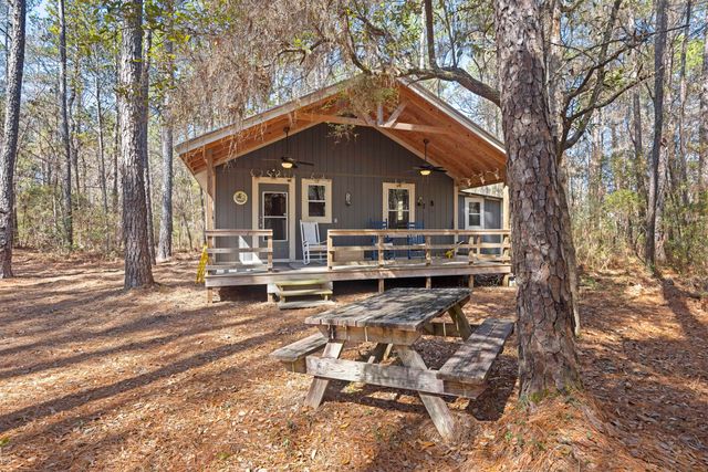 9168 Old Georgetown Road, Mcclellanville, SC 29458