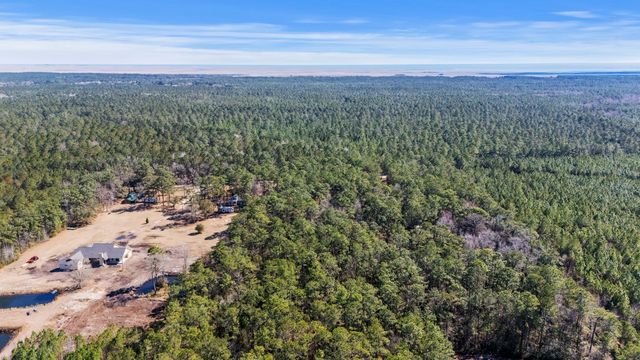 9168 Old Georgetown Road, Mcclellanville, SC 29458