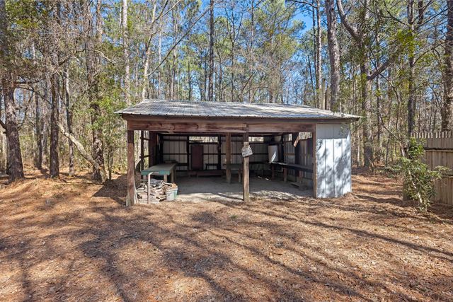 9168 Old Georgetown Road, Mcclellanville, SC 29458