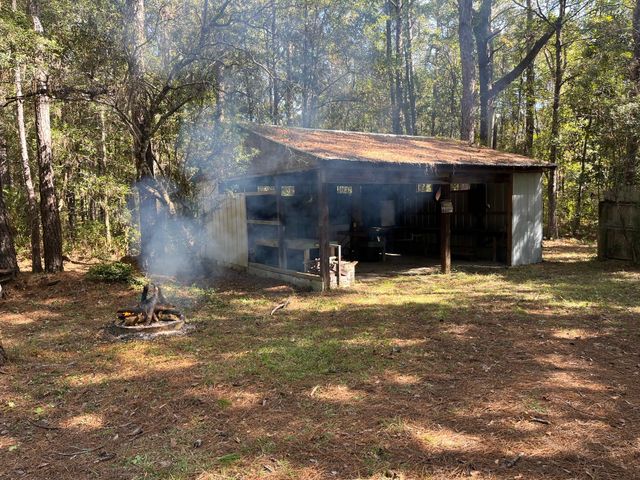 9168 Old Georgetown Road, Mcclellanville, SC 29458