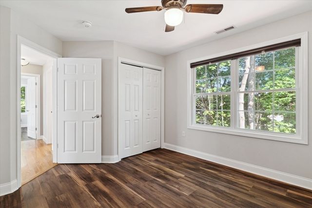 19 Benjamin Ln, Reading, MA 01867