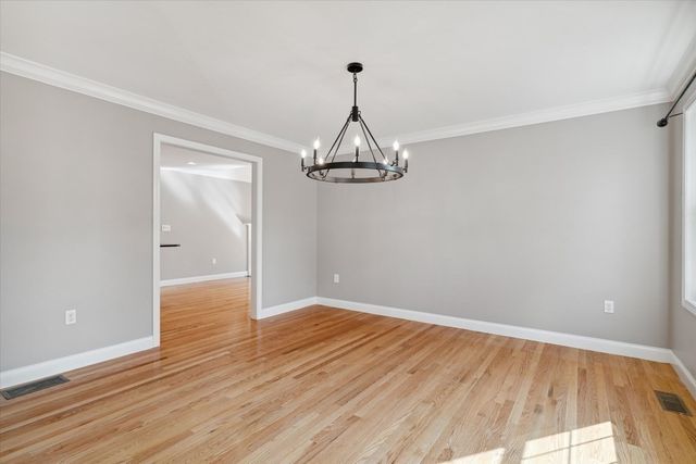 19 Benjamin Ln, Reading, MA 01867