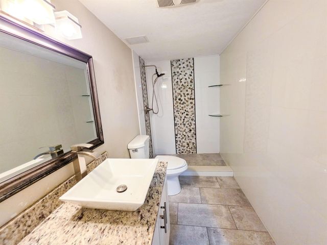 6289 Lear Drive 203, Lake Worth, FL 33462
