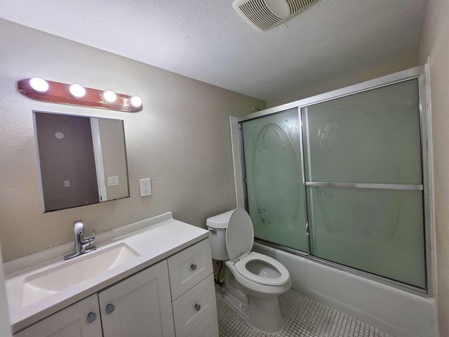 6289 Lear Drive 203, Lake Worth, FL 33462